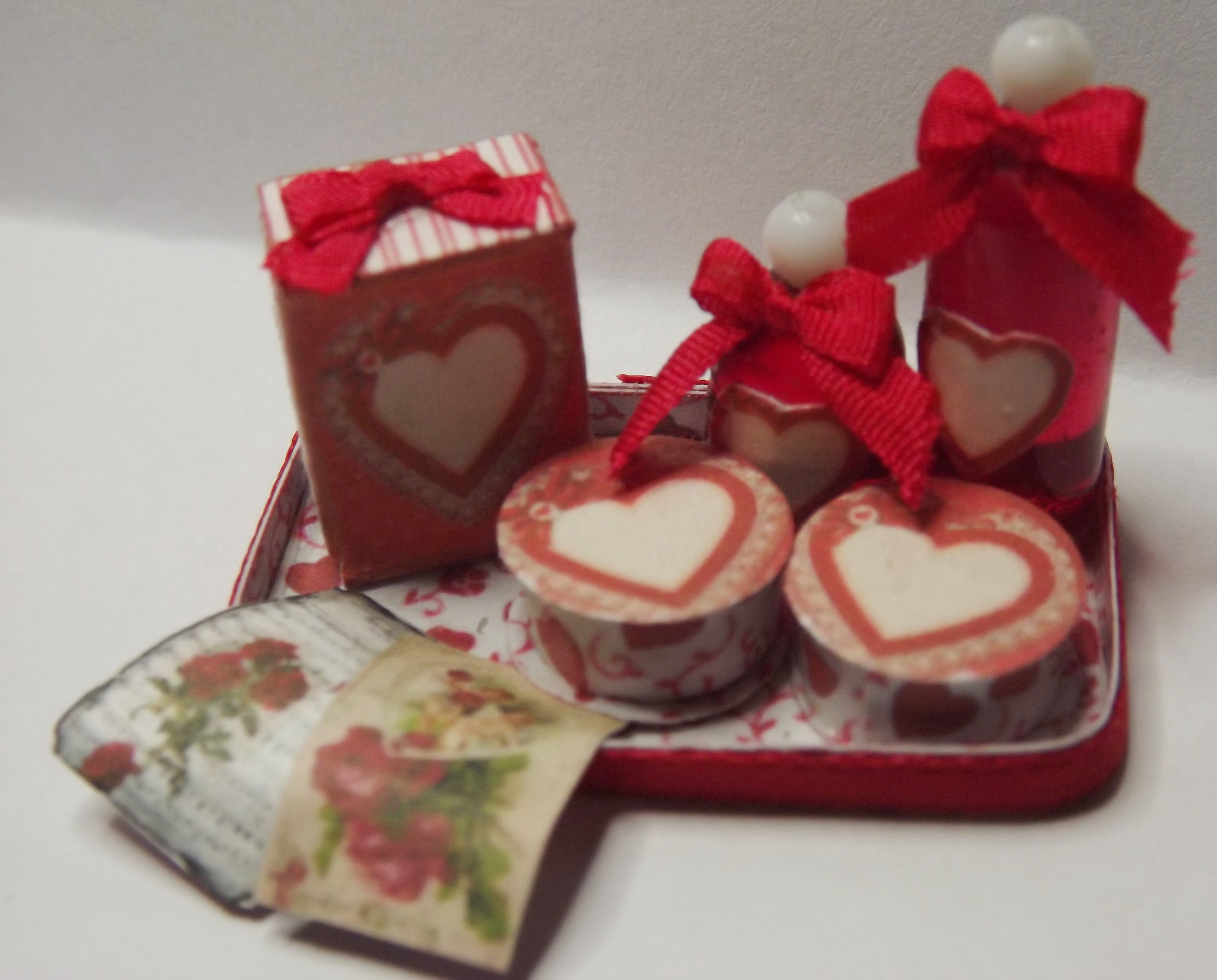 VALENTINES FILLED TOILETRY TRAY KIT VALENTINES FILLED TOILETRY TRAY KIT